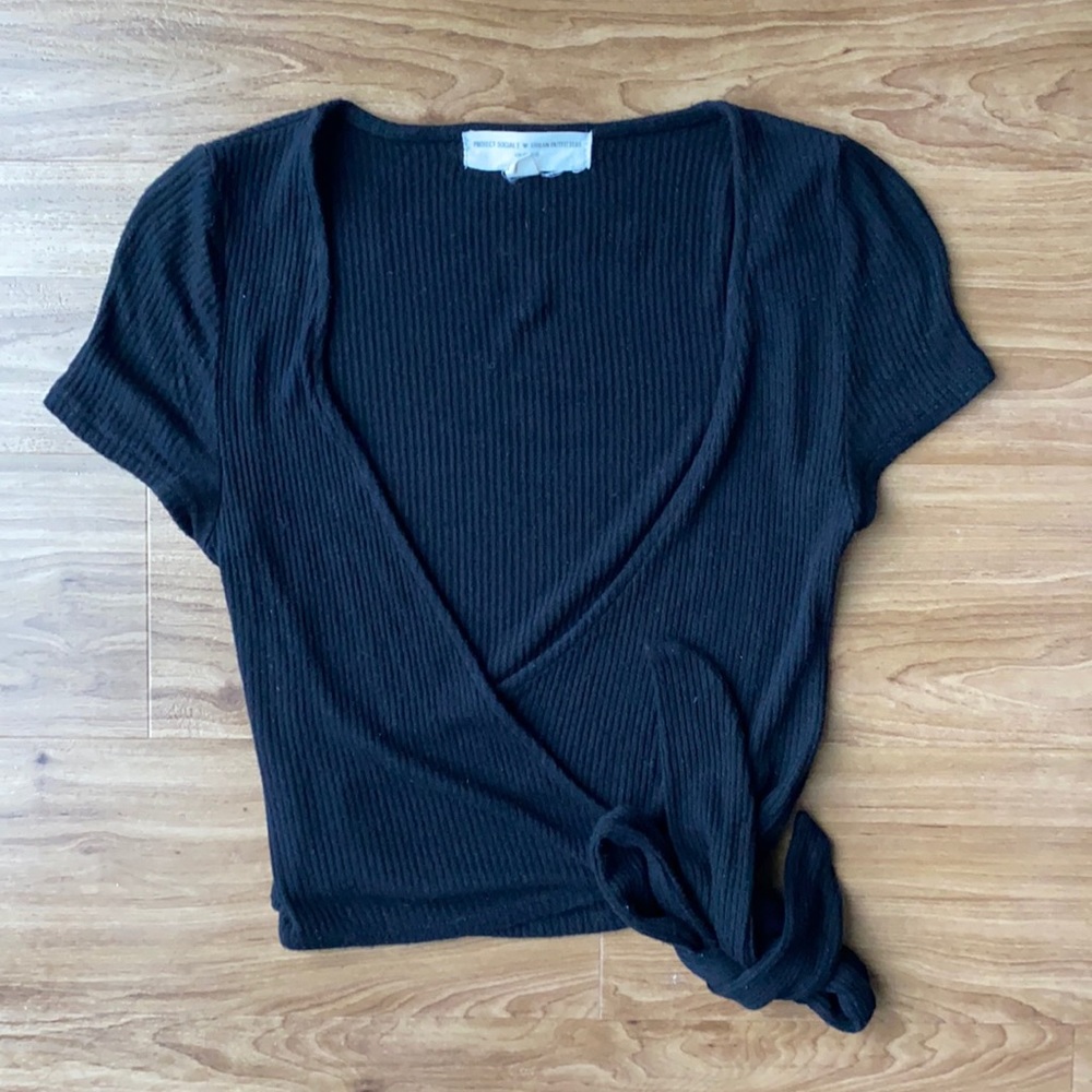 Black cross tie top